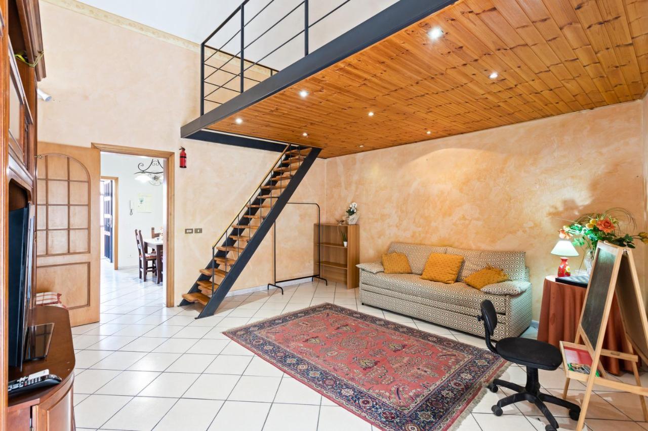 Castello Ursino Balcony Apartment Aeroporto di Catania Fontana Rossa Esterno foto